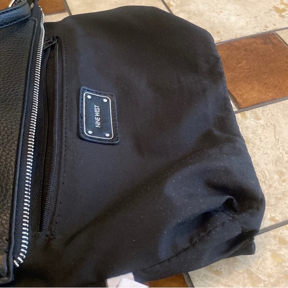 Nice West Small Crossbody Black NWT - Picture 6 of 7